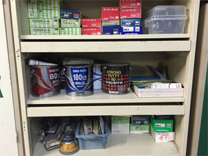 パテとサンドペーパー